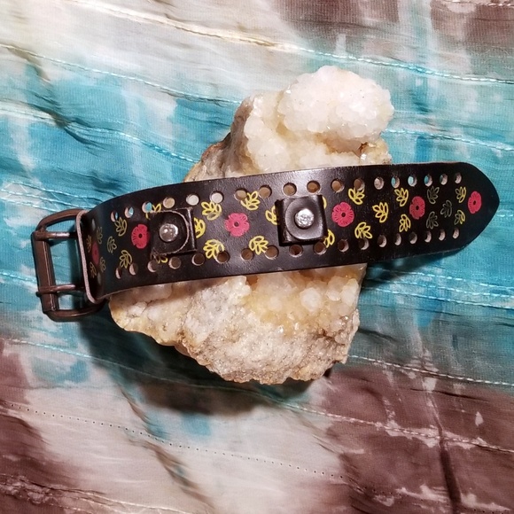 Jewelry - Genuine leather black cuff bracelet hold charms B3